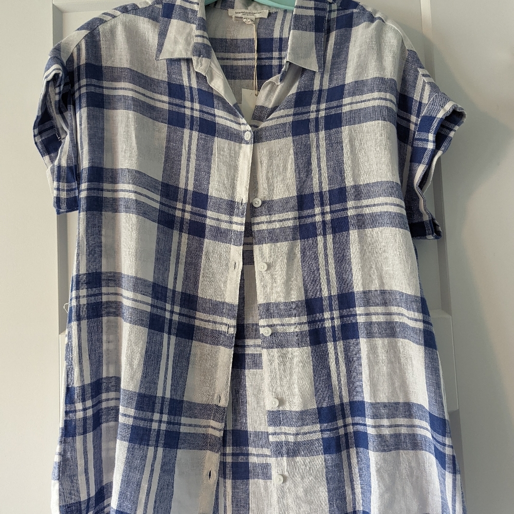 Beachlunchlounge size small button down top